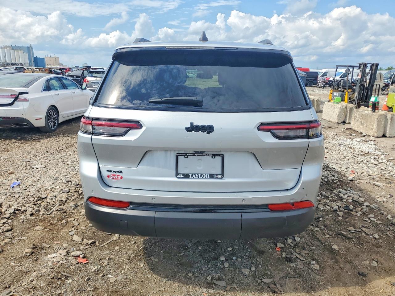 2024 JEEP CHEROKEE