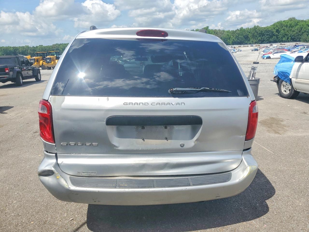 2004 DODGE CARAVAN