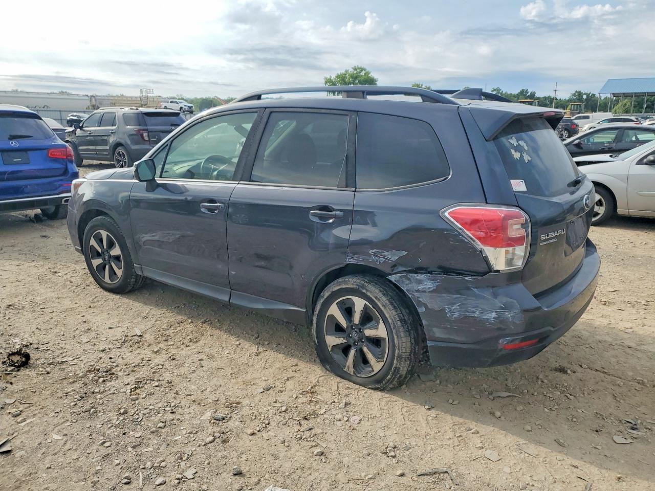2018 SUBARU FORESTER