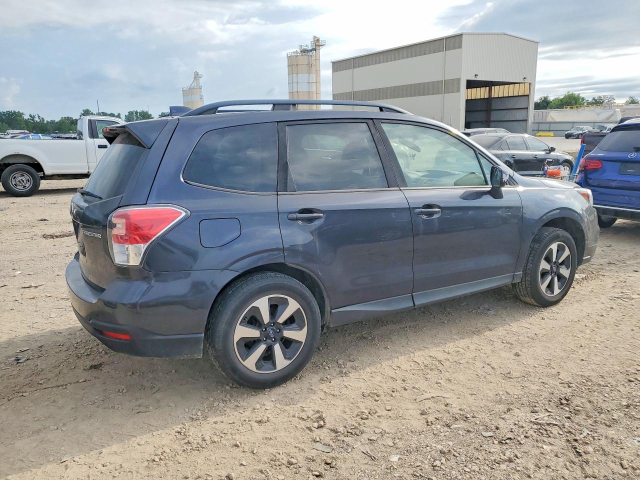 2018 SUBARU FORESTER