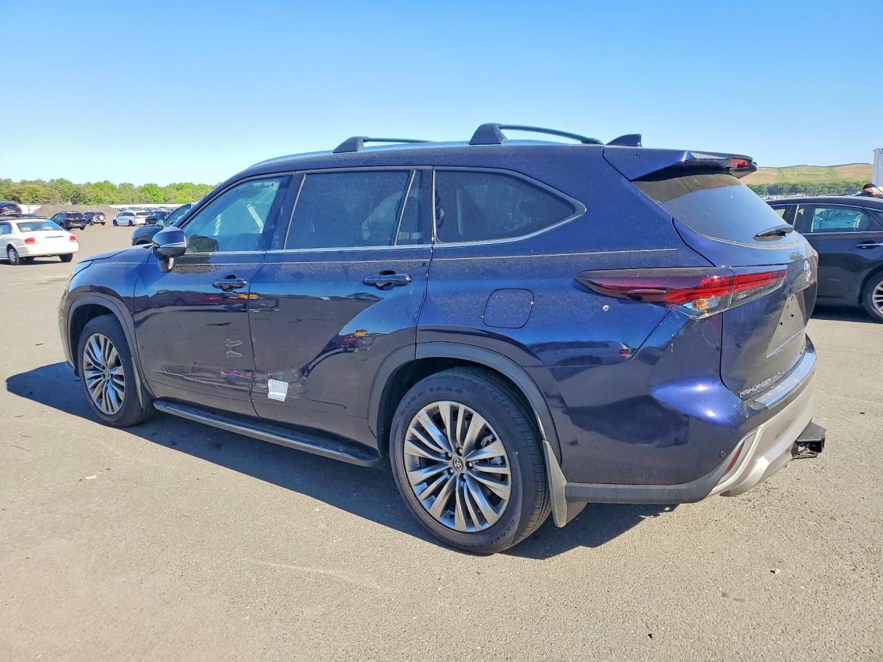 2026 TOYOTA HIGHLANDER
