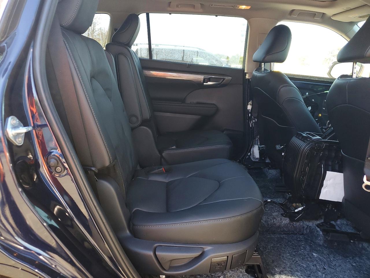 2026 TOYOTA HIGHLANDER