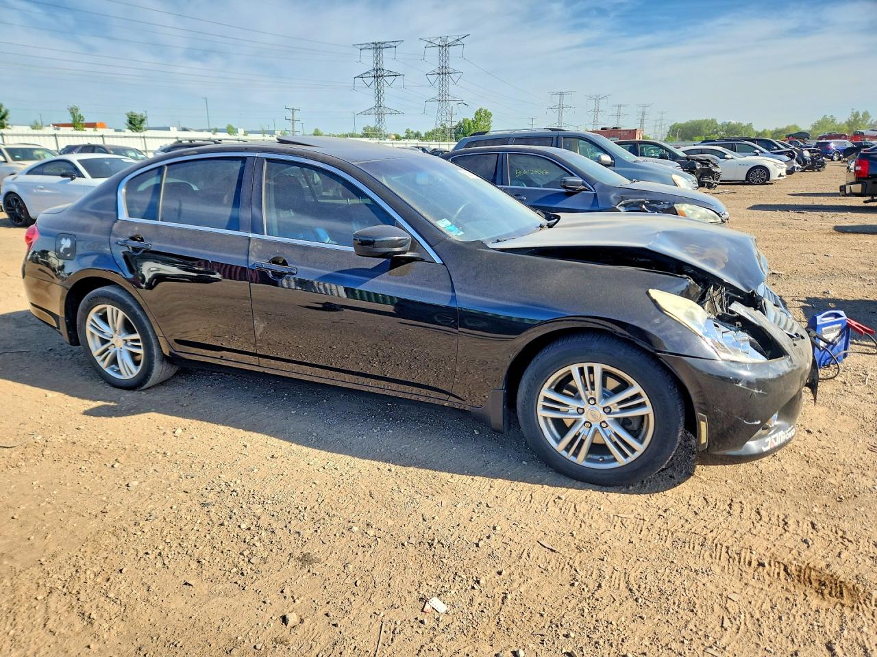 2013 INFINITI G37