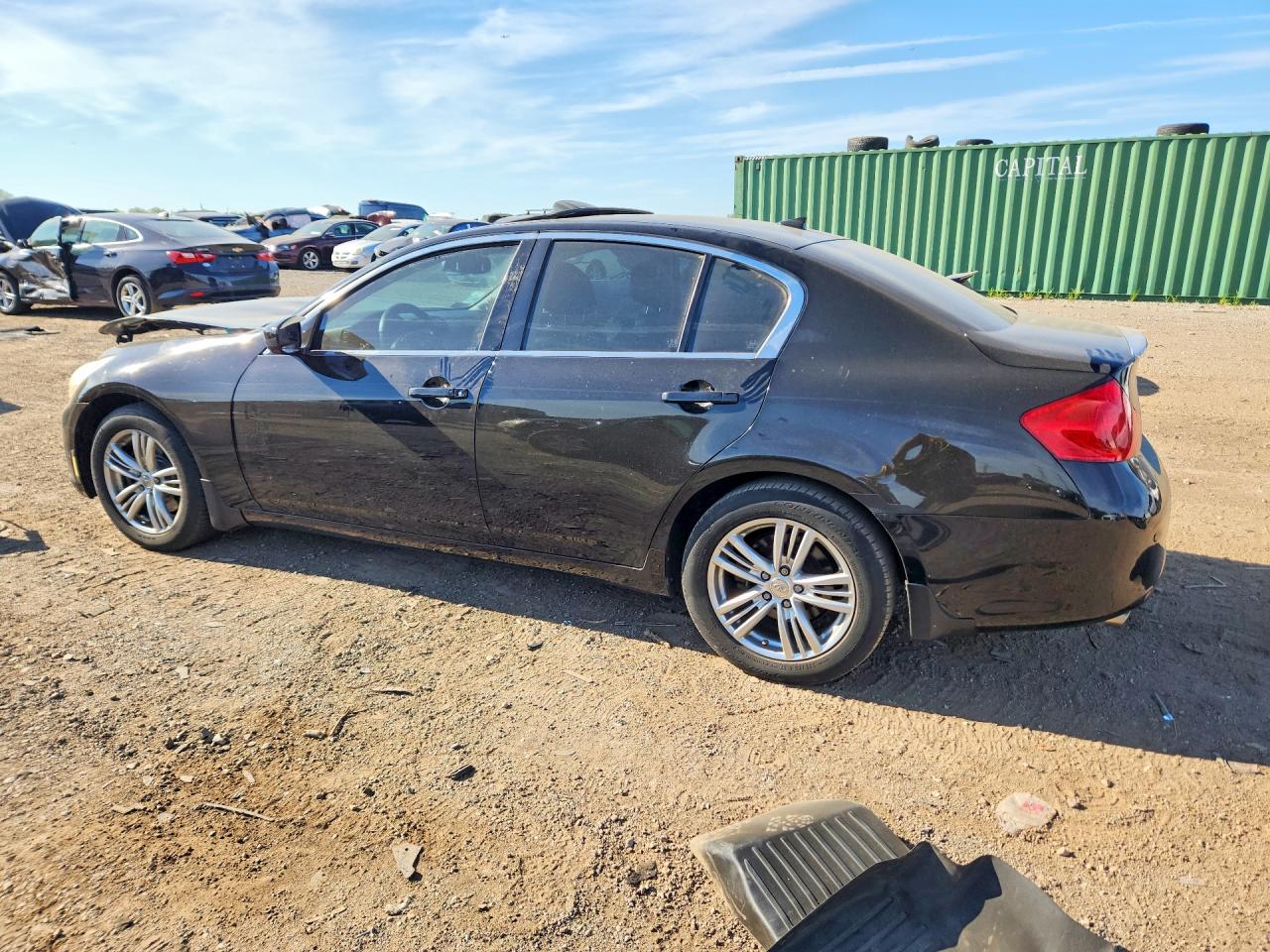 2013 INFINITI G37