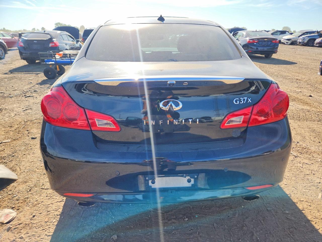 2013 INFINITI G37