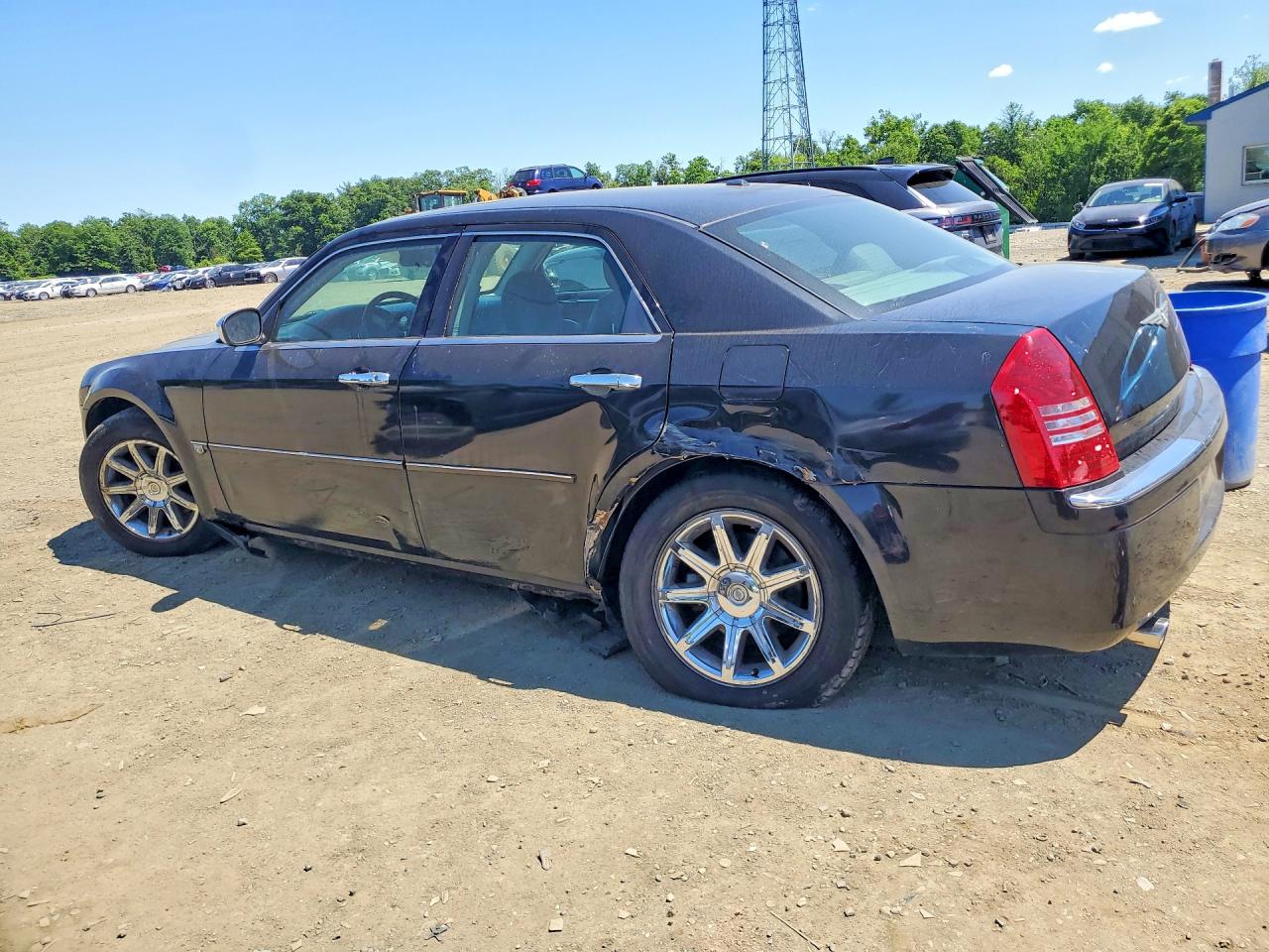 2005 CHRYSLER 300