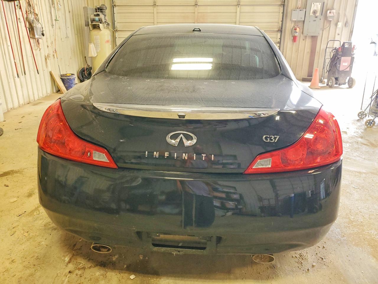 2009 INFINITI G37