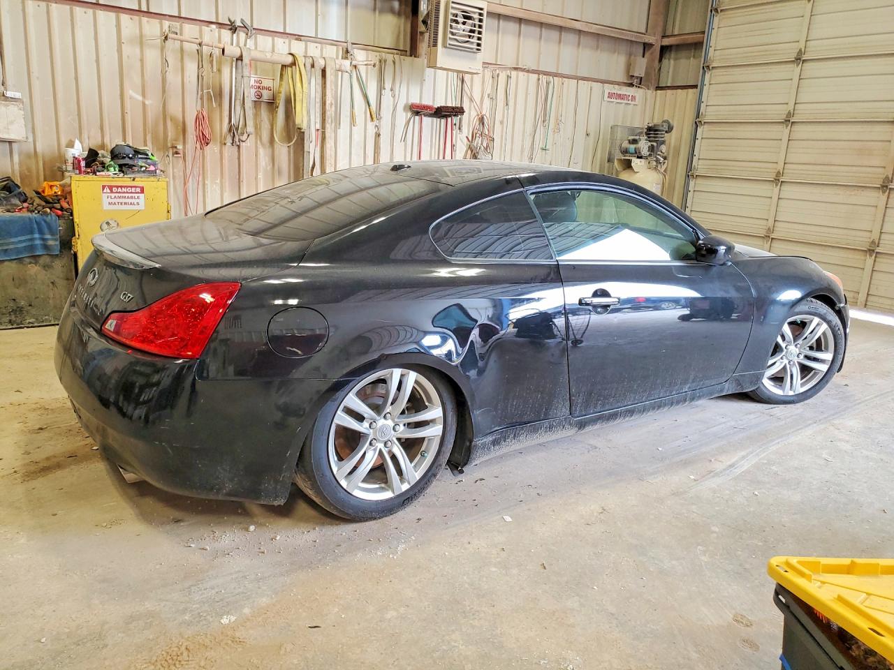 2009 INFINITI G37