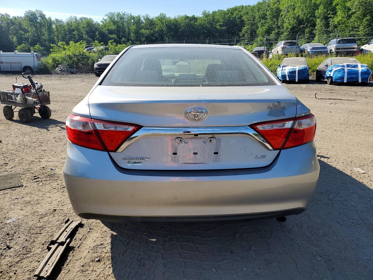 2015 TOYOTA CAMRY