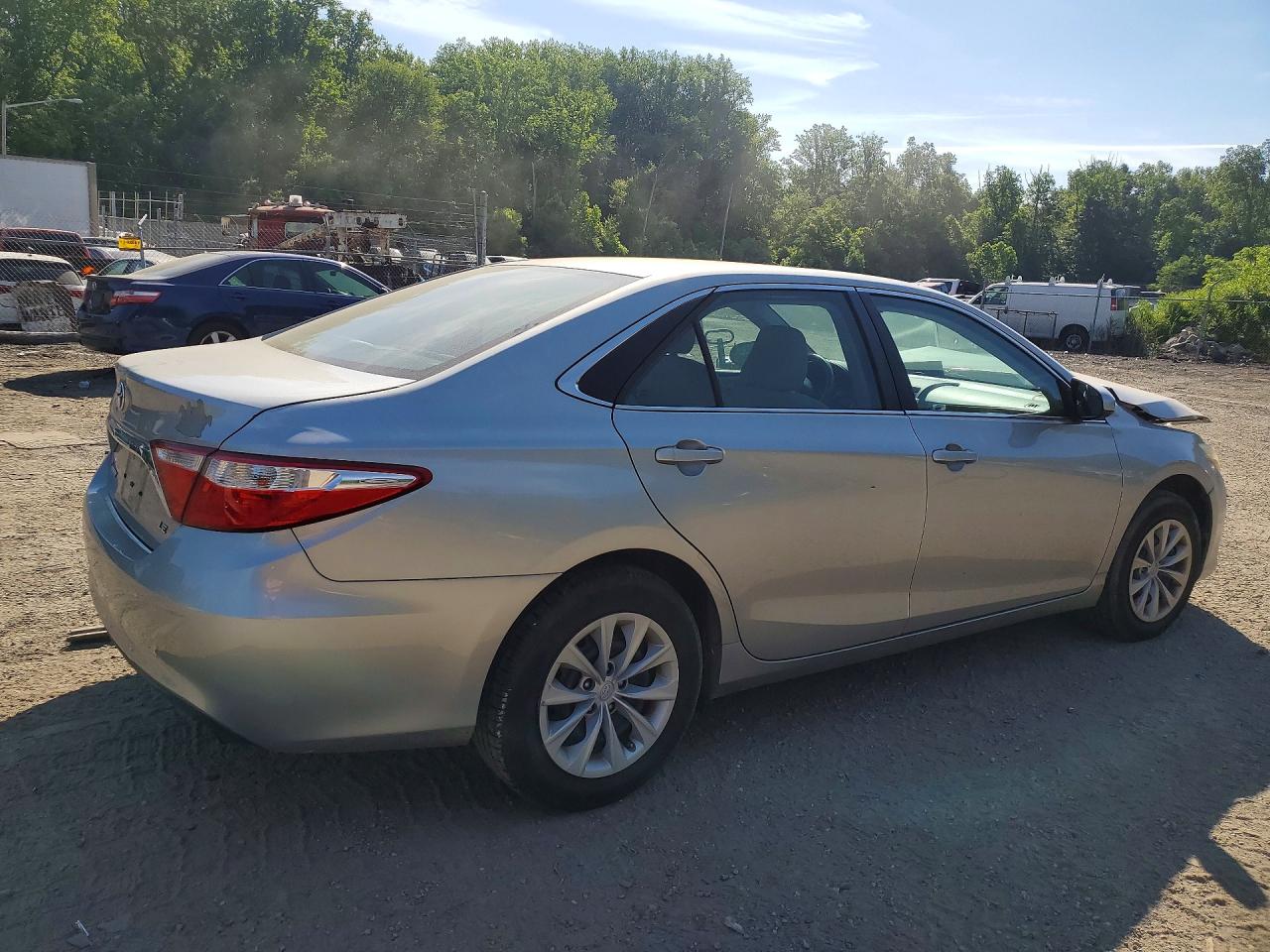 2015 TOYOTA CAMRY