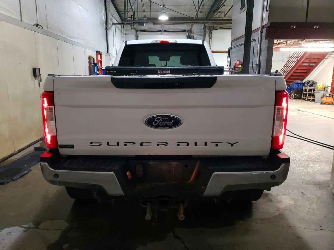 2017 FORD F350