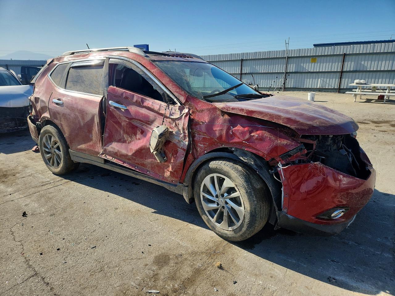 2014 NISSAN ROGUE
