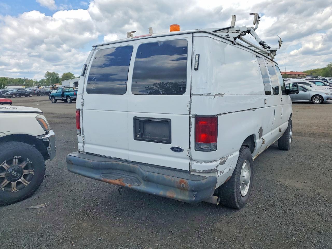 2013 FORD ECONOLINE