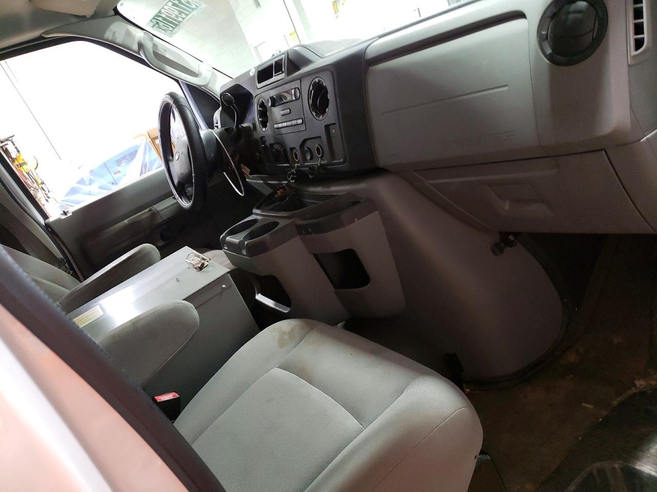 2013 FORD ECONOLINE