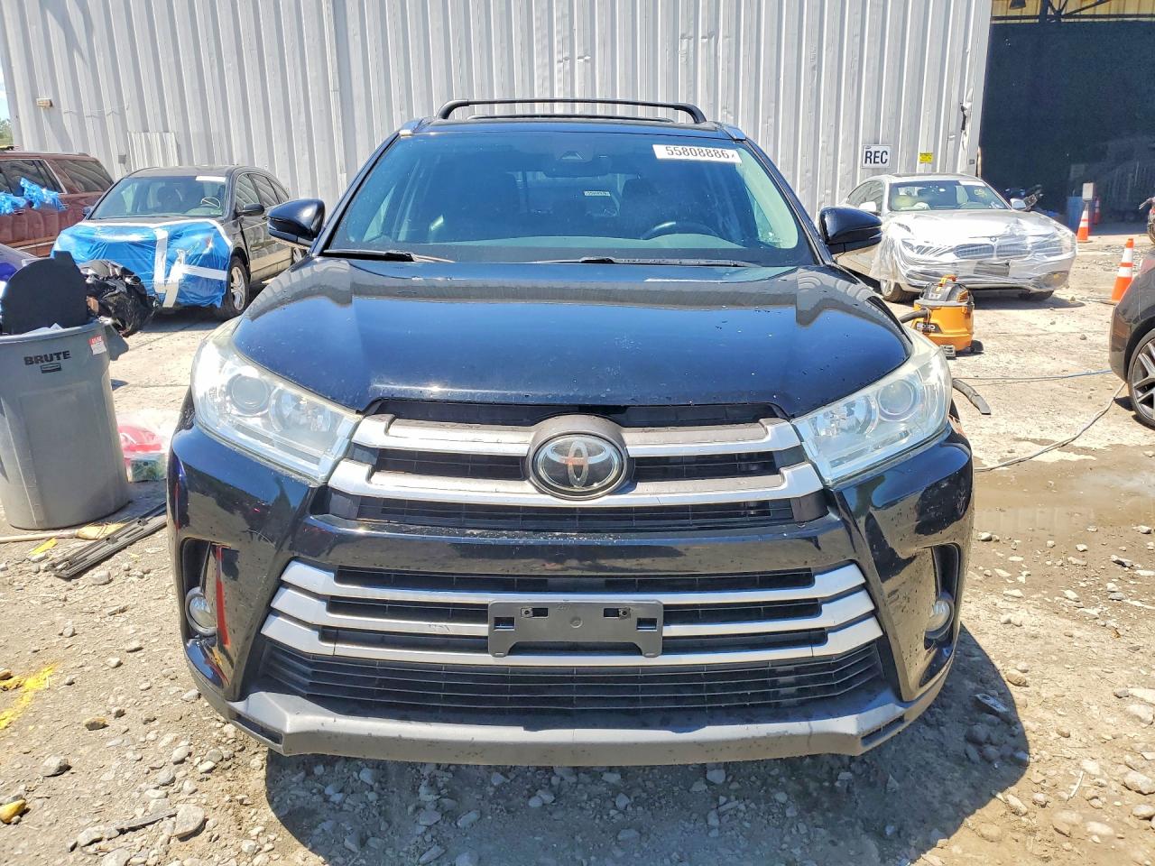 2018 TOYOTA HIGHLANDER