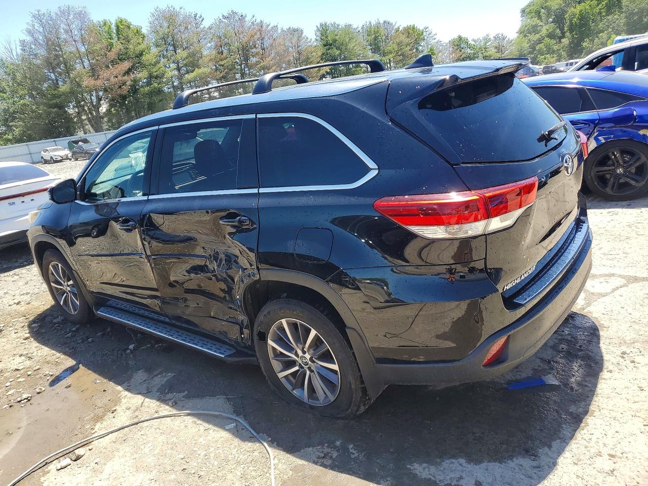 2018 TOYOTA HIGHLANDER