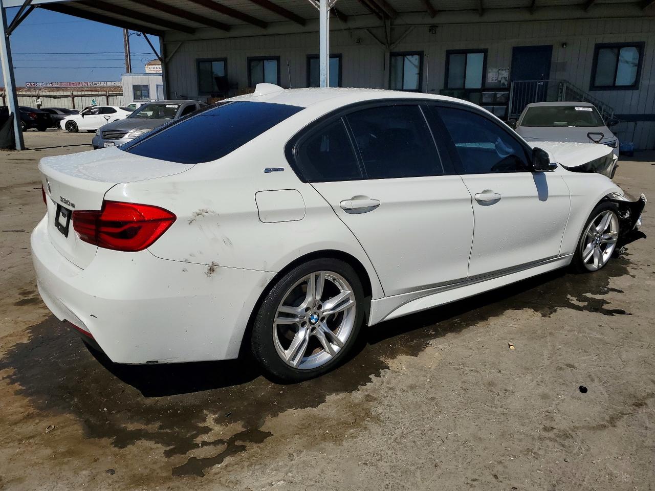 2018 BMW 3 SERIES