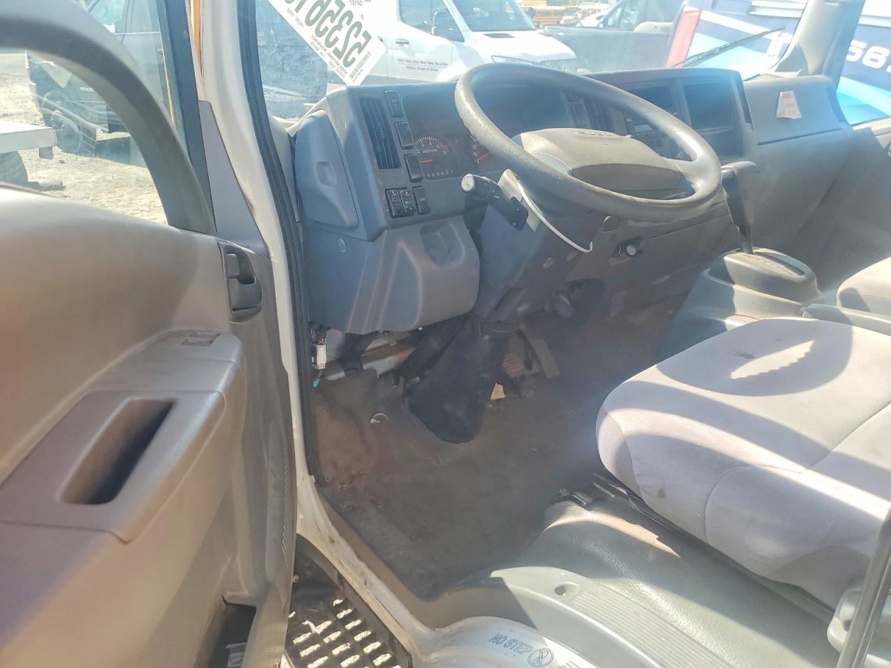 2021 ISUZU NPR