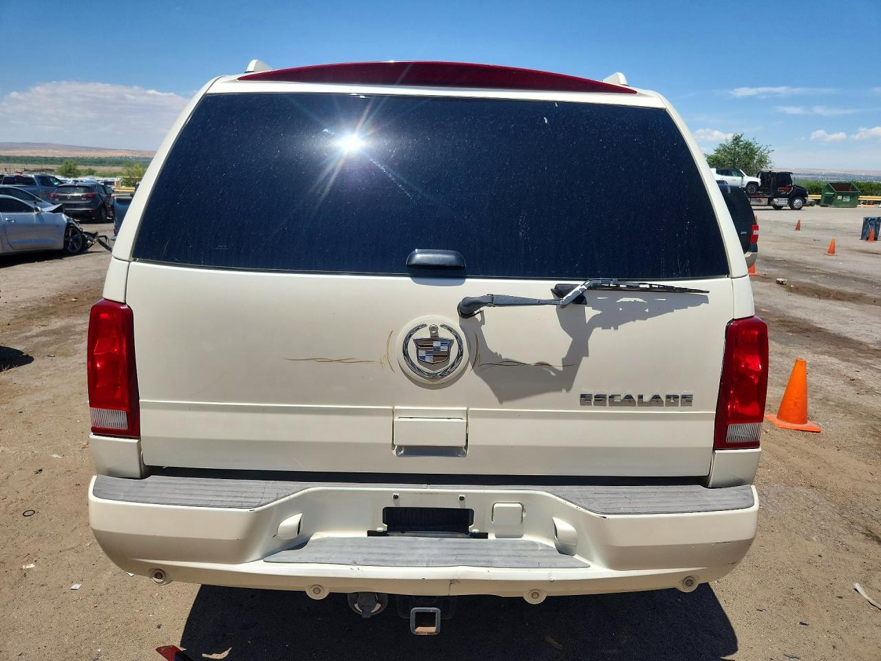 2005 CADILLAC ESCALADE