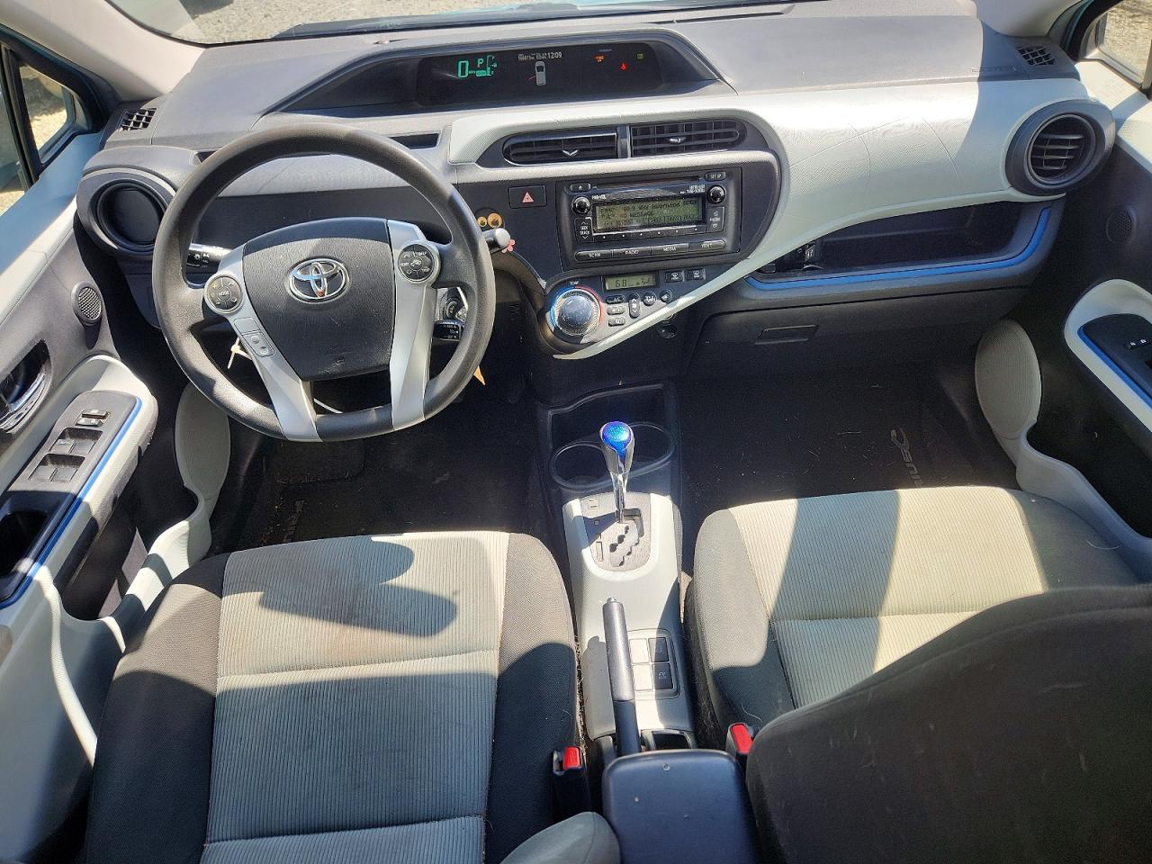2012 TOYOTA PRIUS