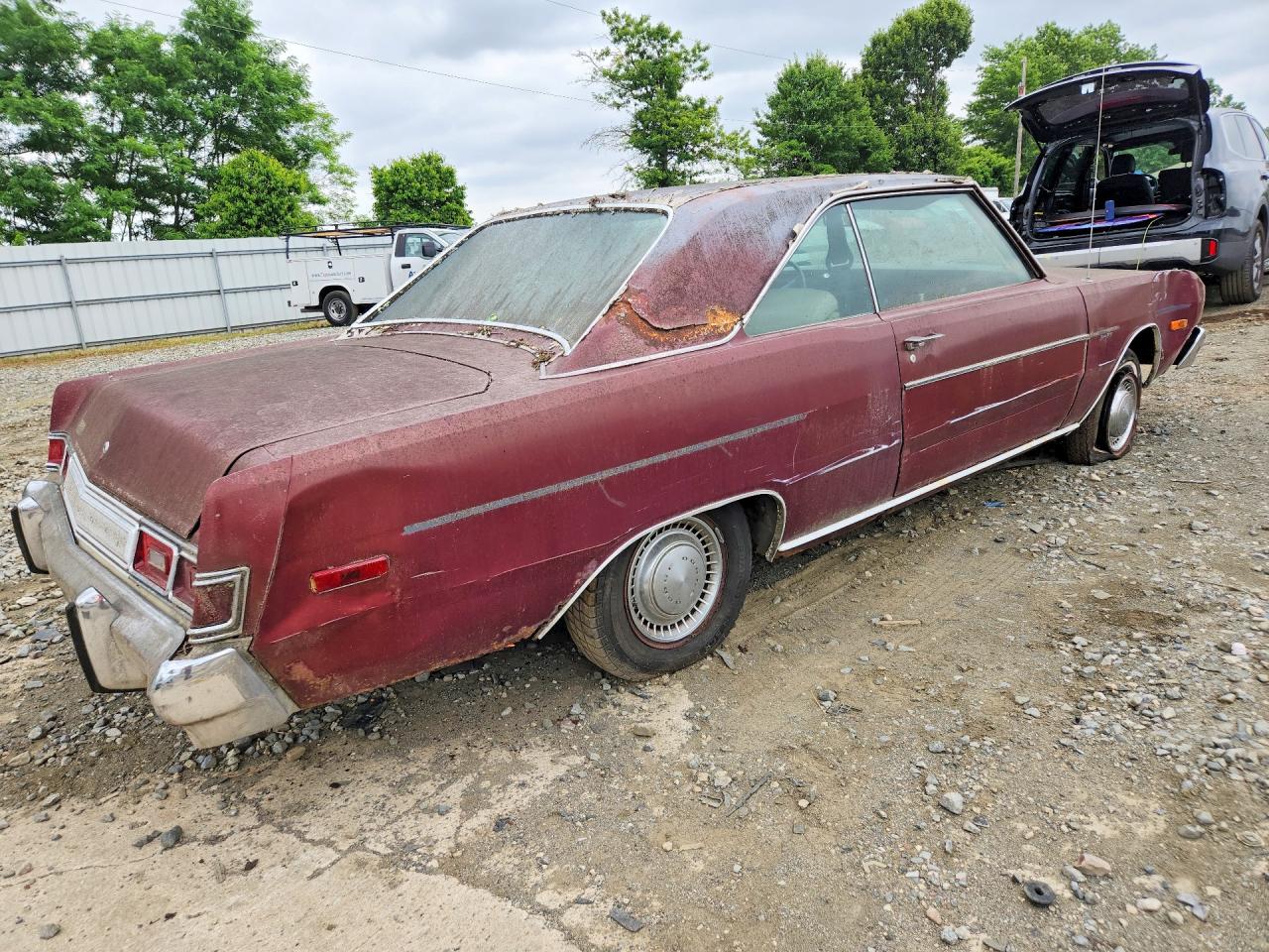1975 DODGE DART