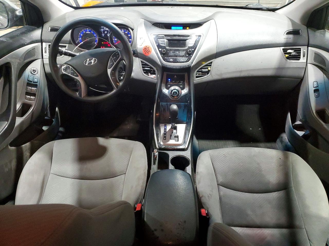 2013 HYUNDAI ELANTRA