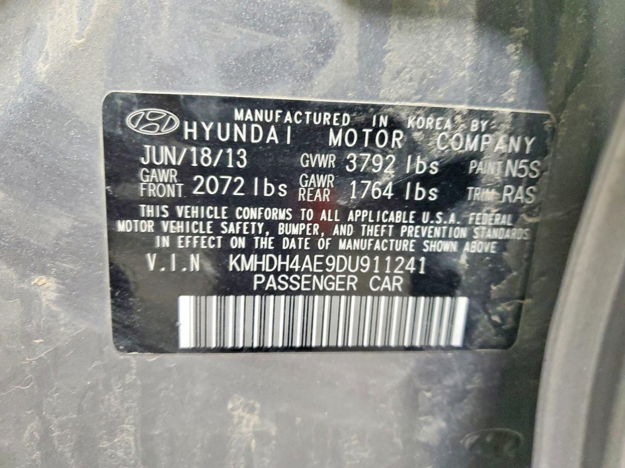 2013 HYUNDAI ELANTRA