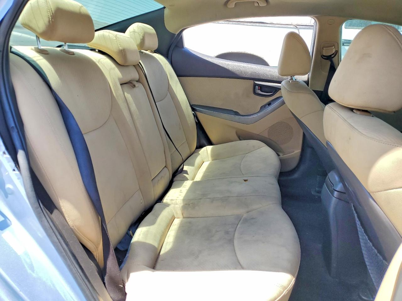 2011 HYUNDAI ELANTRA