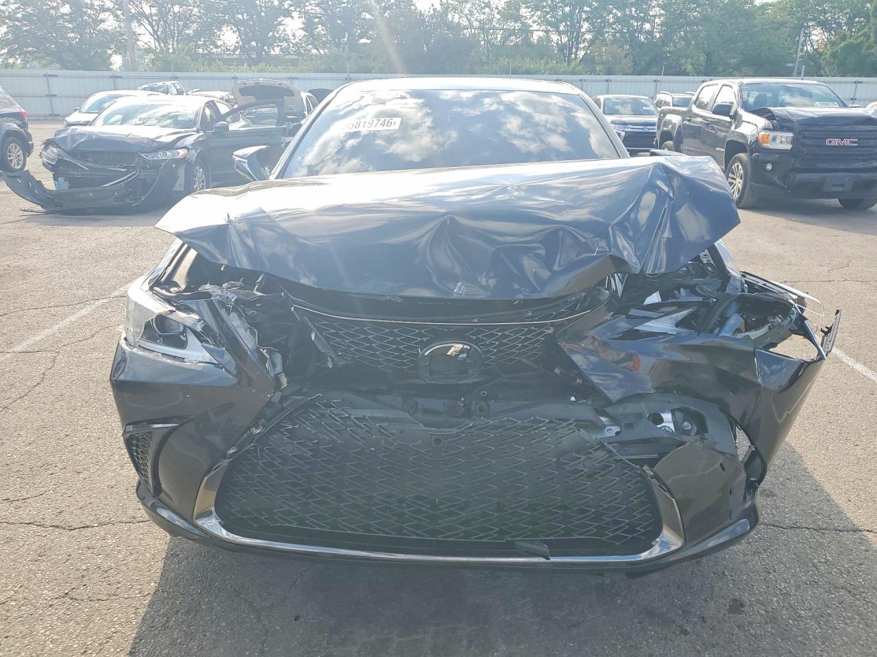 2025 LEXUS ES350