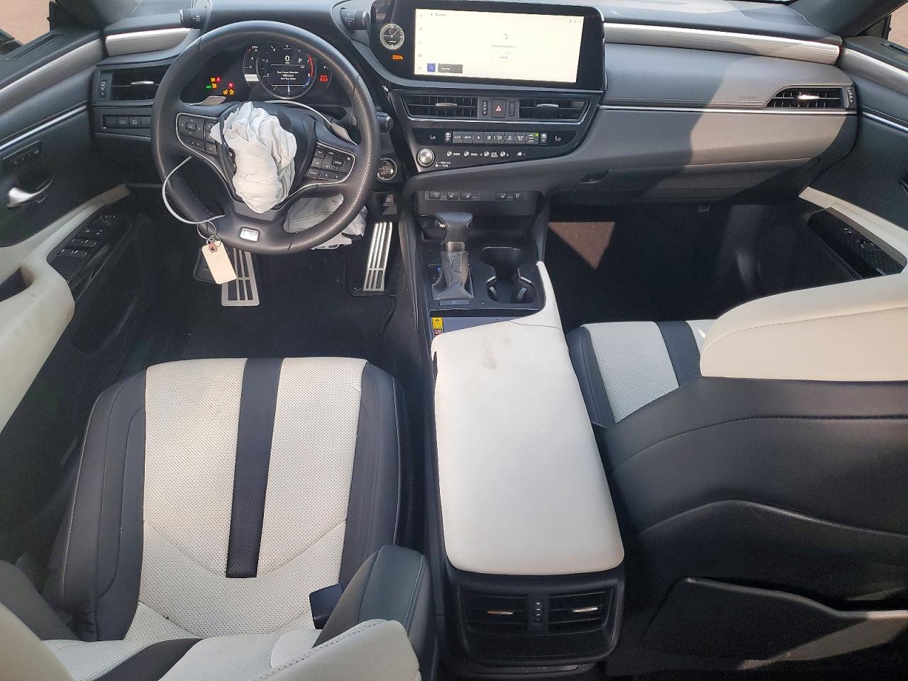 2025 LEXUS ES350