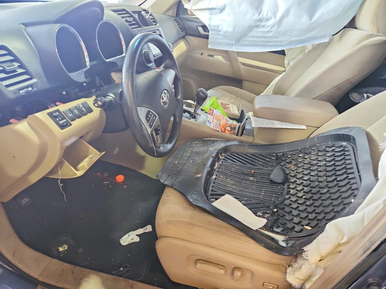 2013 TOYOTA HIGHLANDER