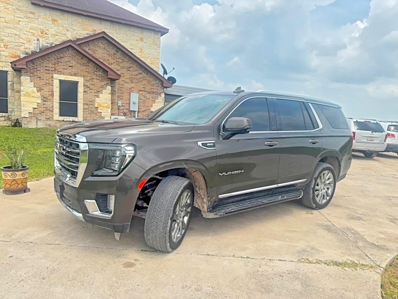 2021 GMC YUKON