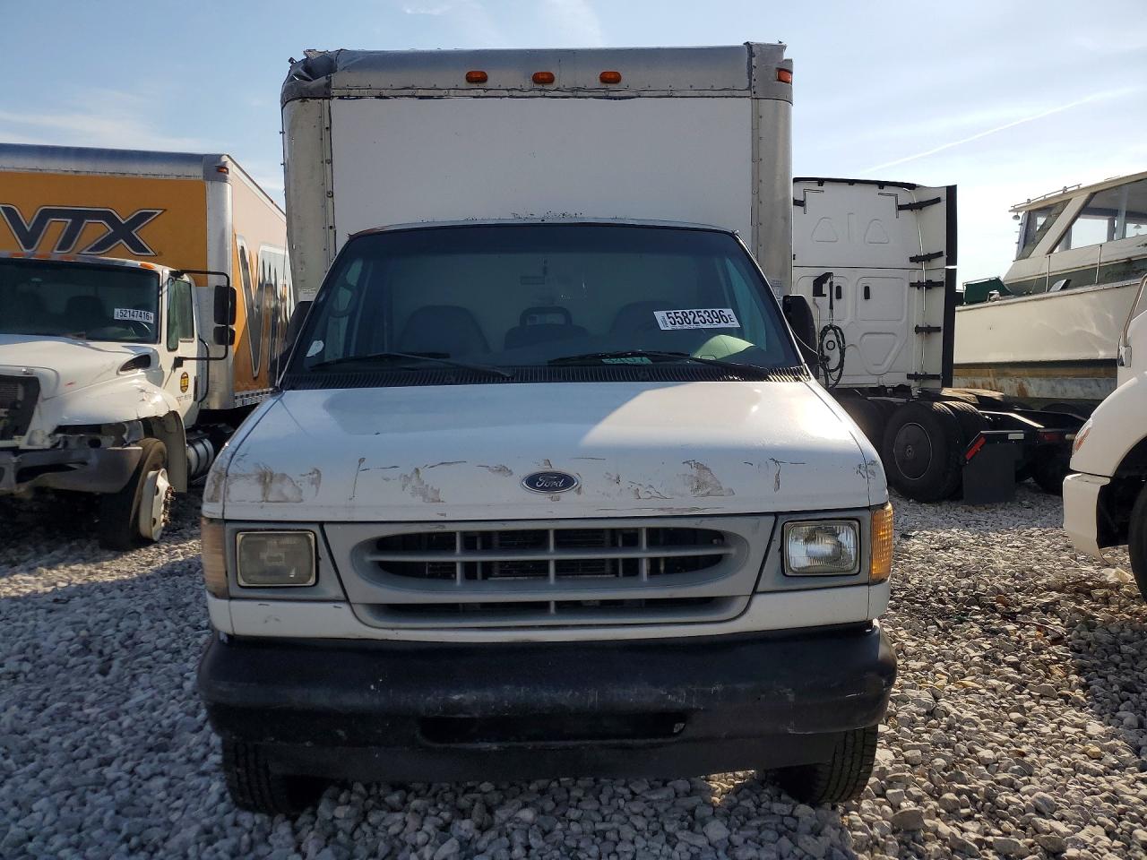 2002 FORD ECONOLINE