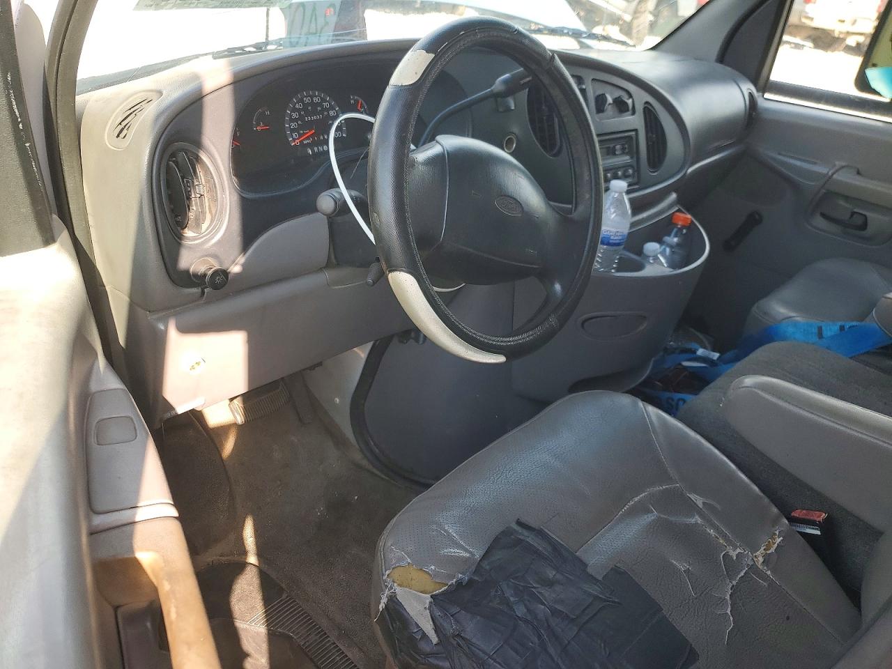 2002 FORD ECONOLINE