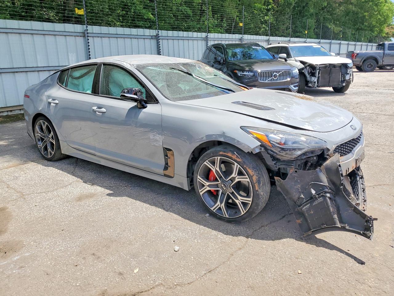 2018 KIA STINGER