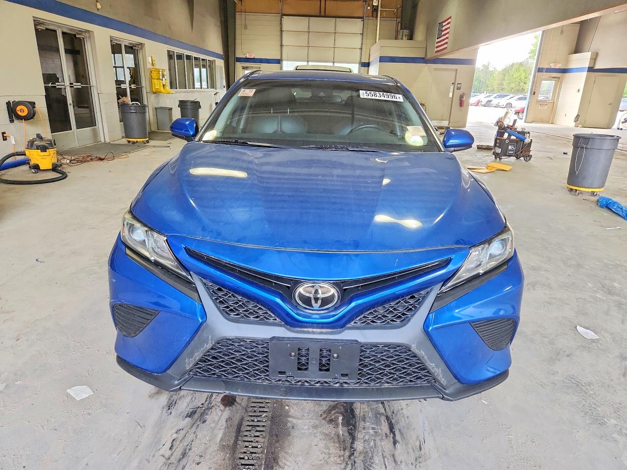 2018 TOYOTA CAMRY