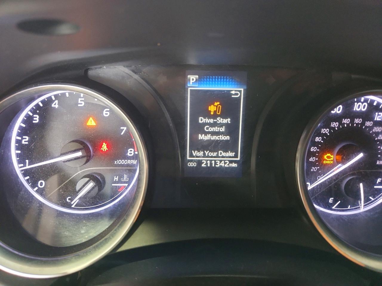 2018 TOYOTA CAMRY