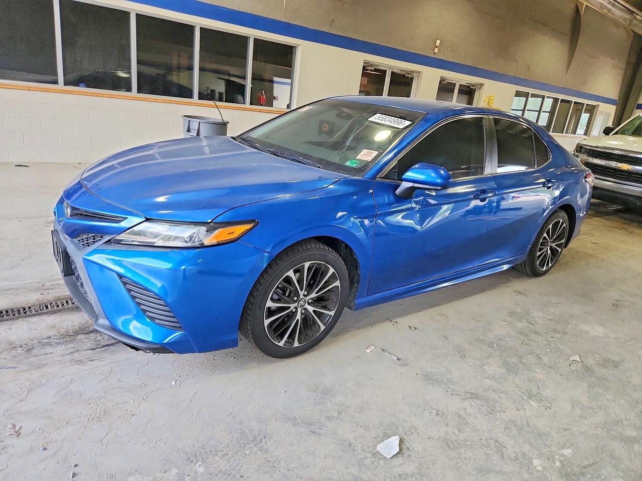 2018 TOYOTA CAMRY