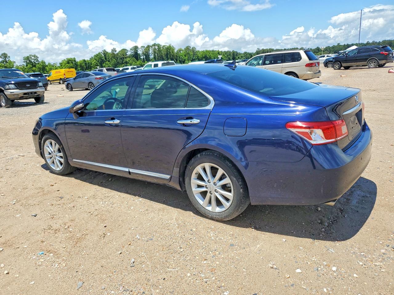 2011 LEXUS ES350