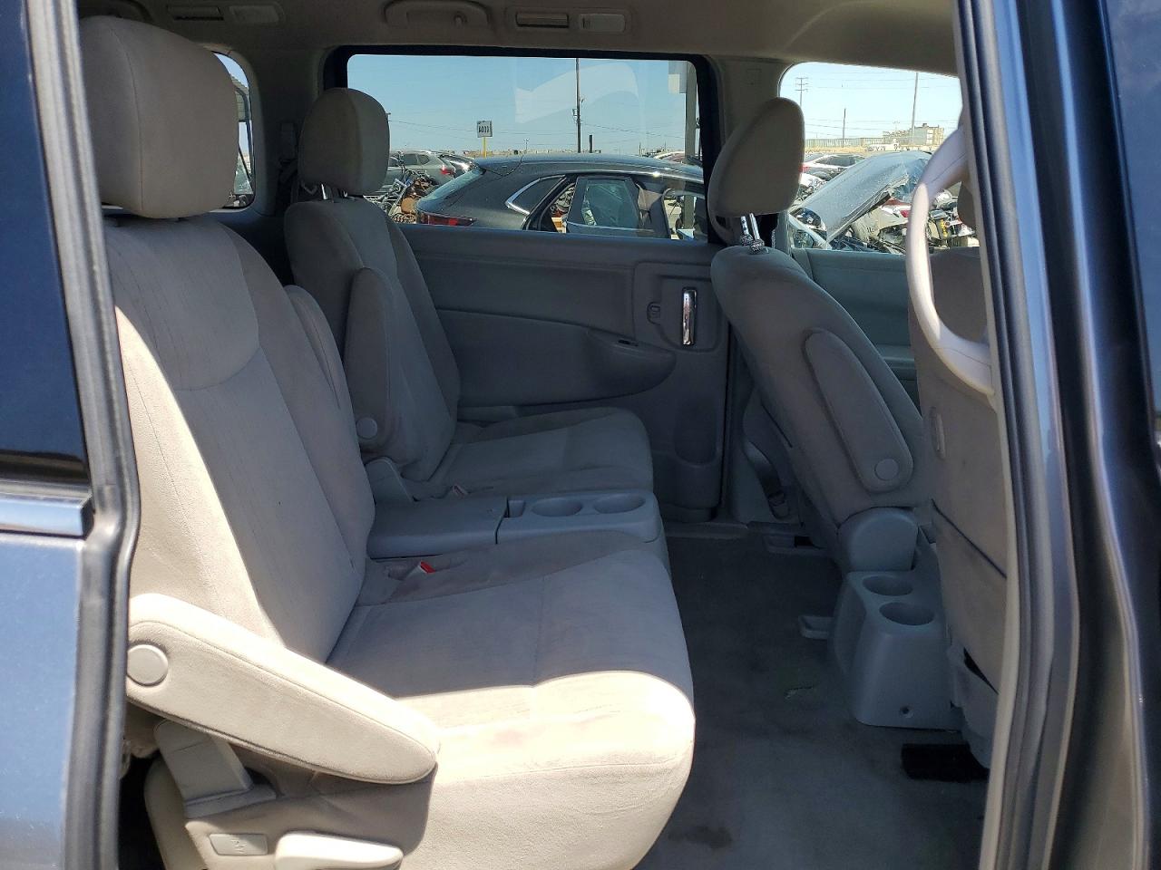2016 NISSAN QUEST 3.5
