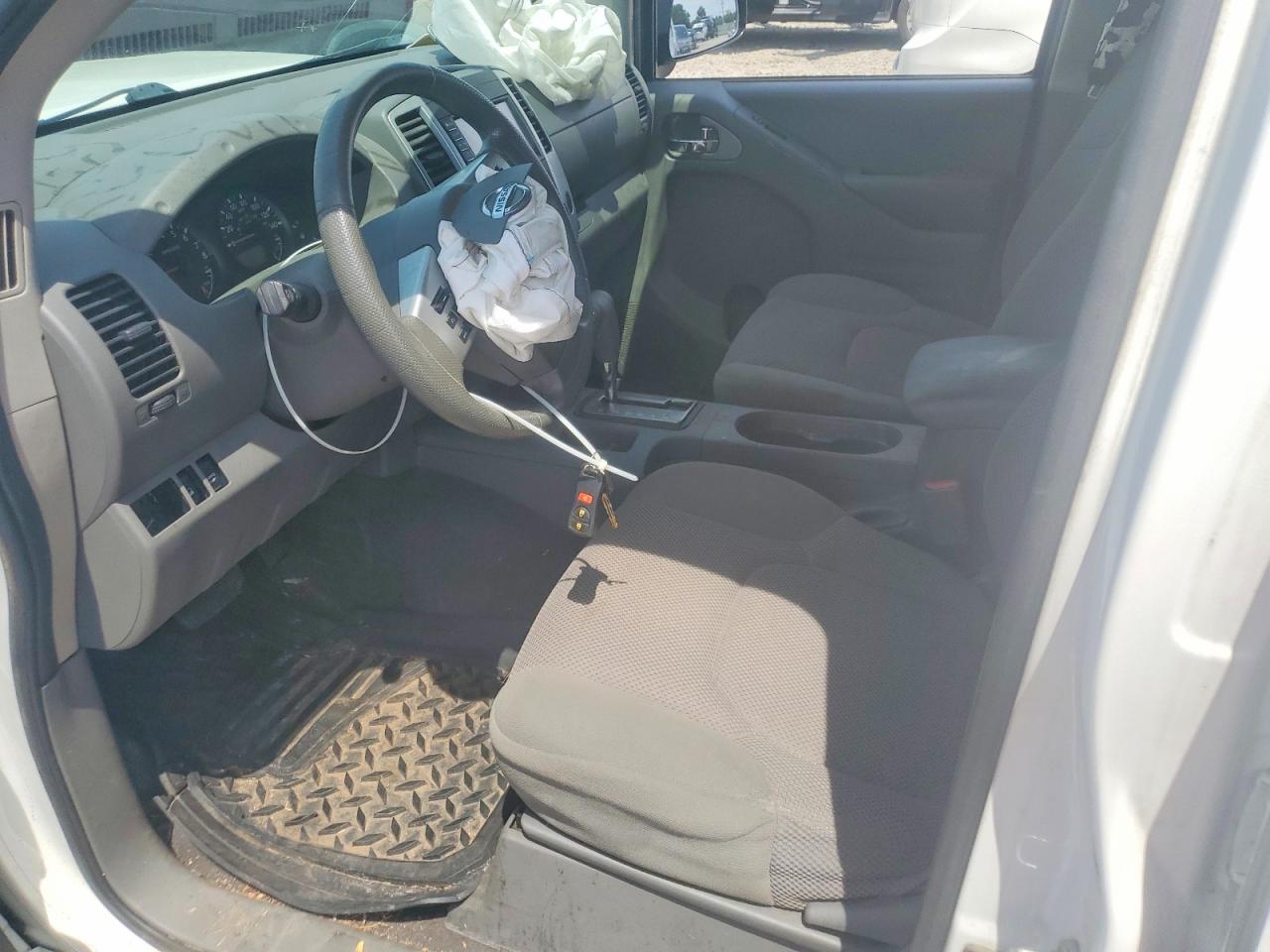 2019 NISSAN FRONTIER