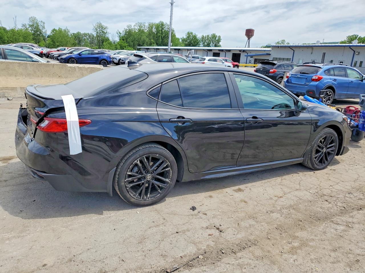 2025 TOYOTA CAMRY