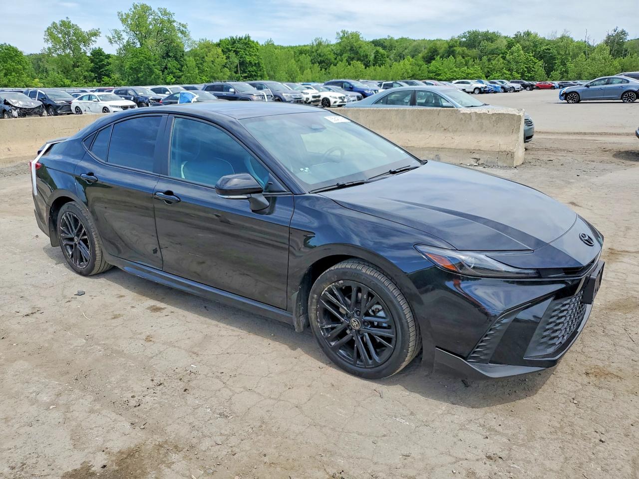 2025 TOYOTA CAMRY