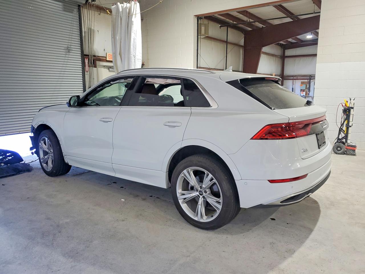 2021 AUDI Q8