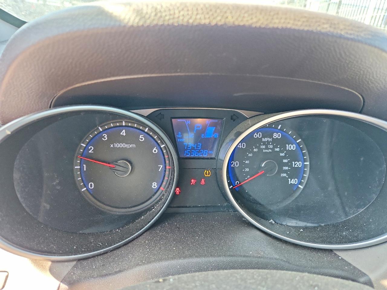 2011 HYUNDAI TUCSON