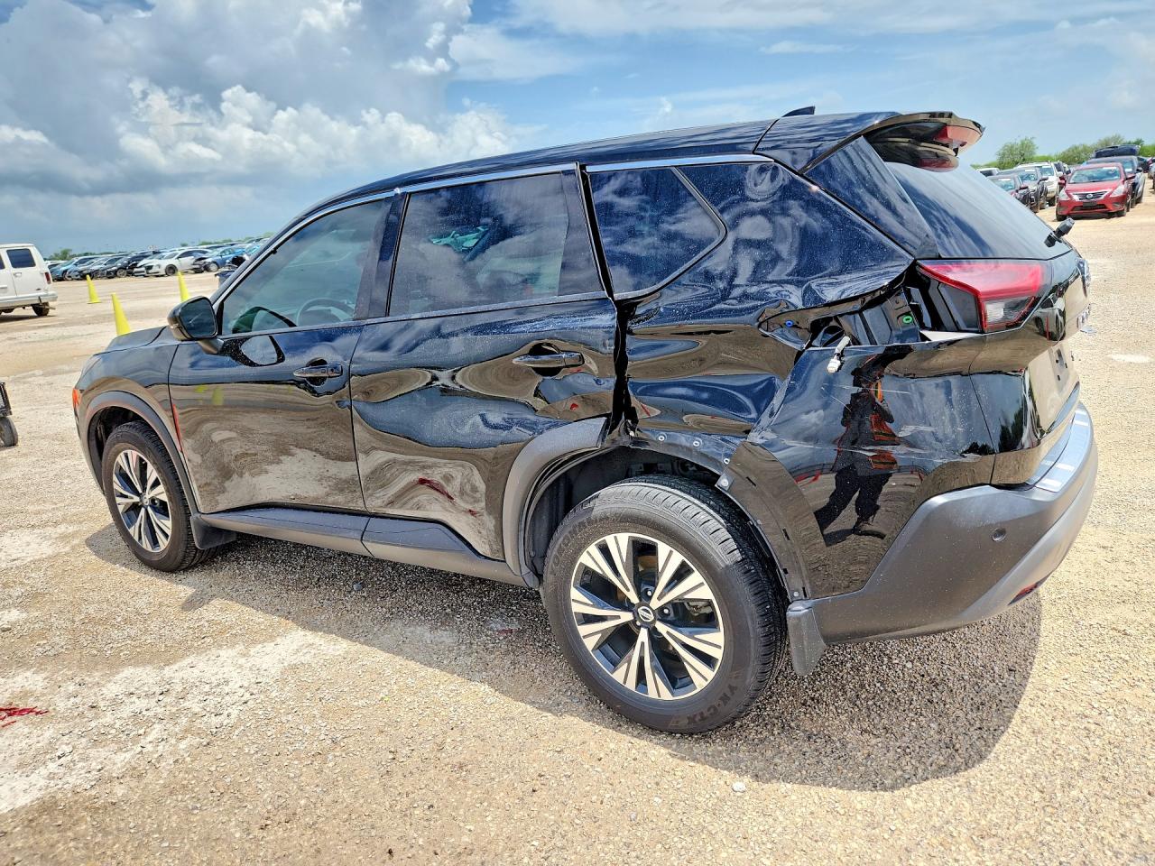 2021 NISSAN ROGUE