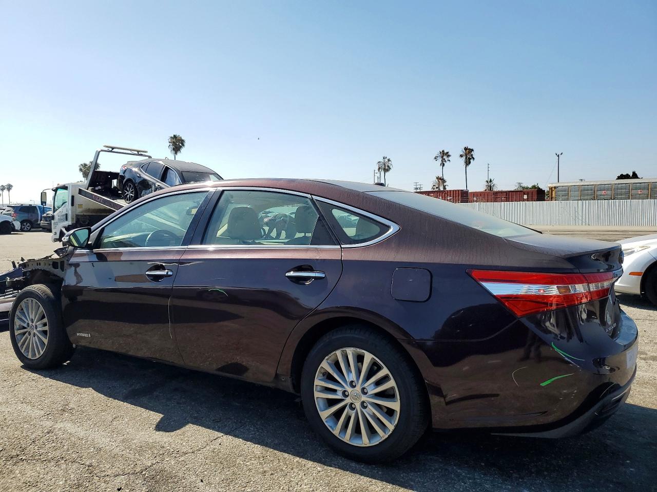 2014 TOYOTA AVALON