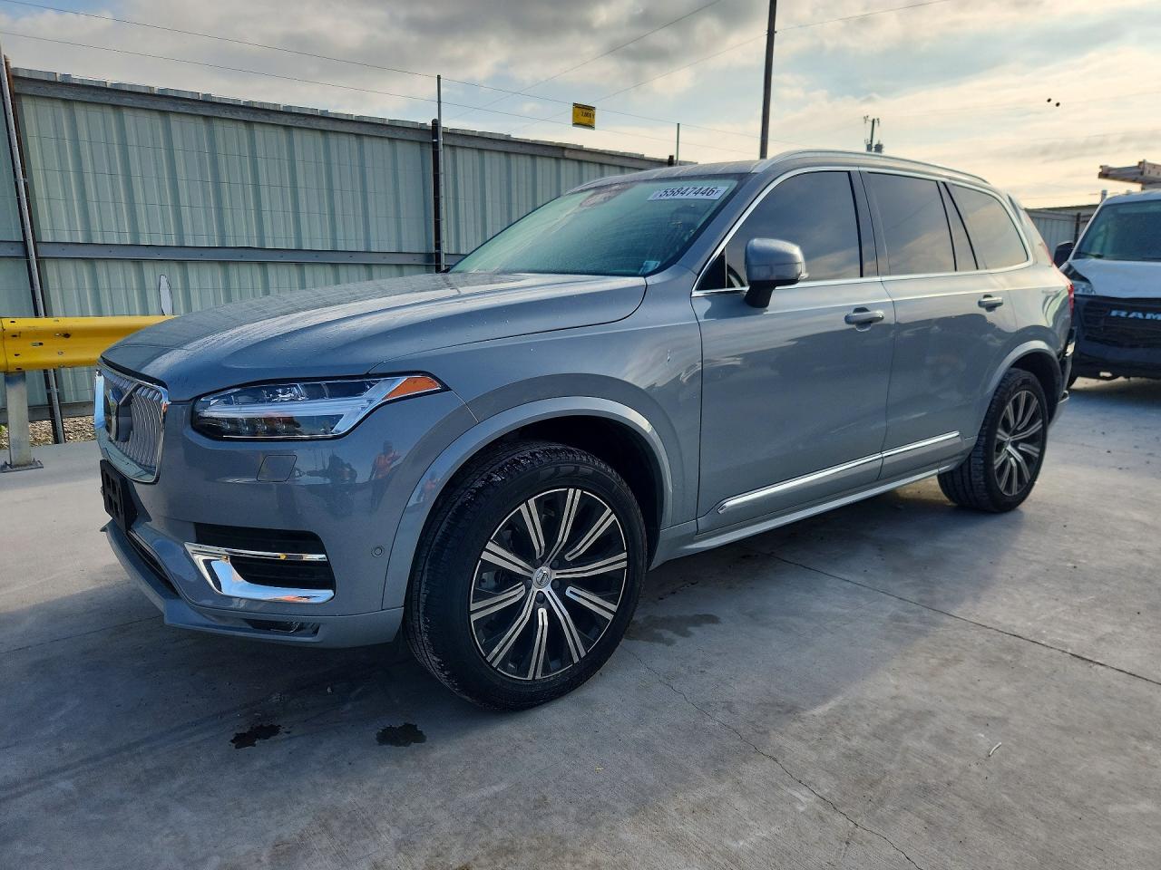 2025 VOLVO XC90