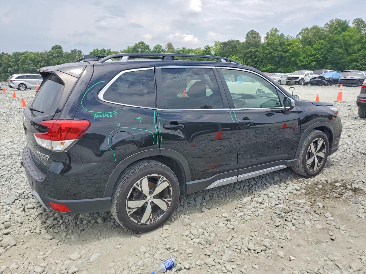 2021 SUBARU FORESTER