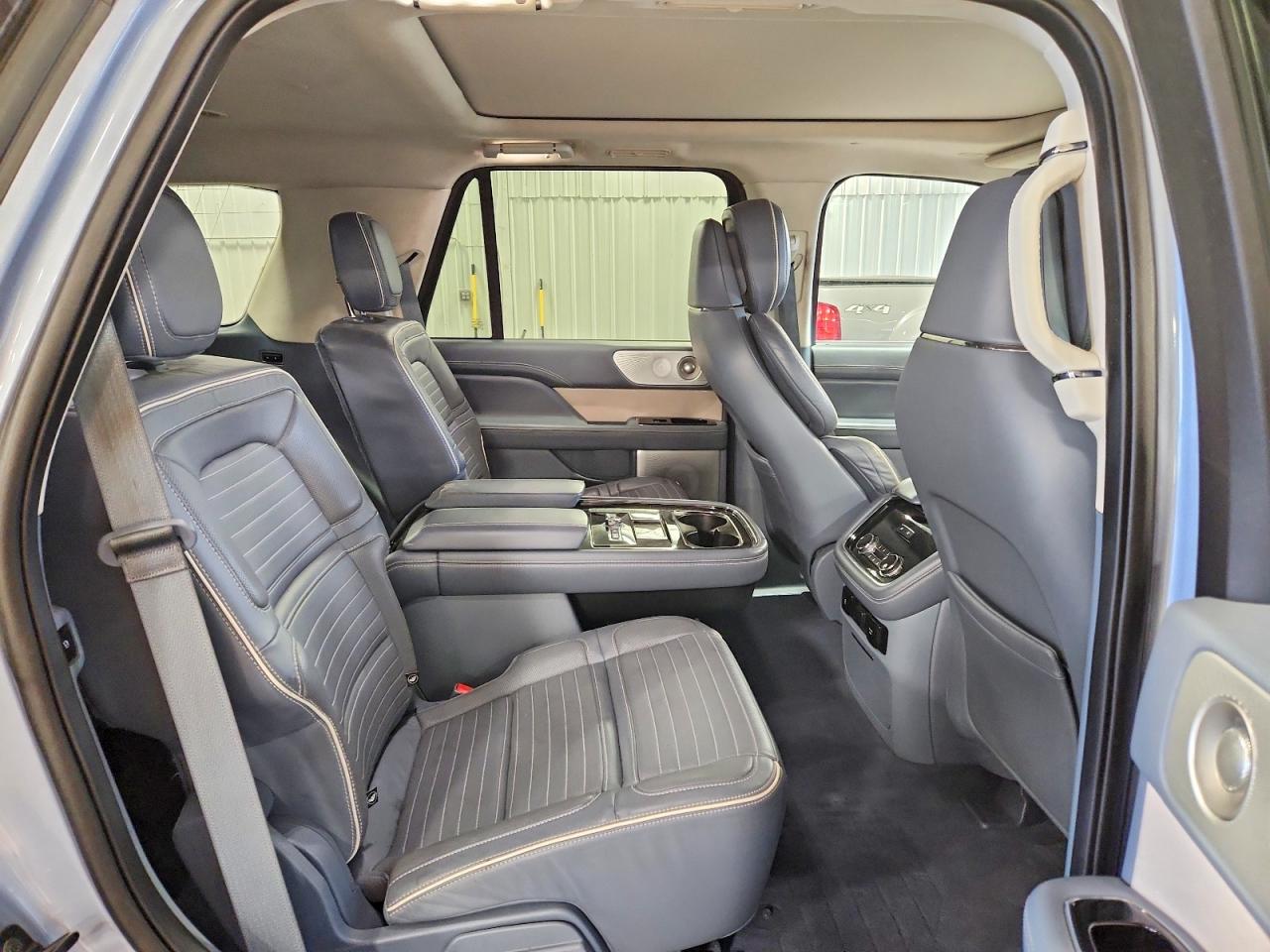 2019 LINCOLN NAVIGATOR